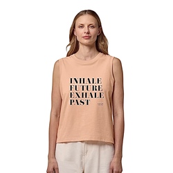 Přidejte se k nové vlně Good Day Yoga Day: Inhale Future, Exhale Past